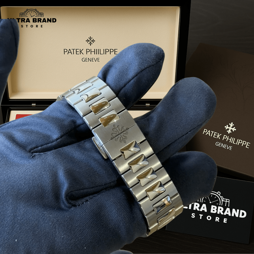 Patek Philippe Nautilus 5726/1A - Image 3